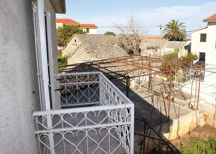 Apartamento With Parking Space Supetar, Brac - 6036 *