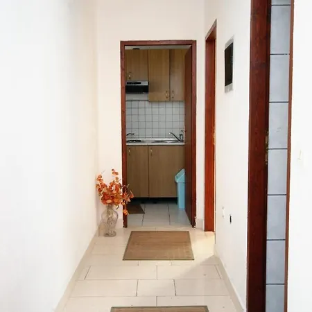 With Parking Space Supetar, Brac - 6036 Appartamento *